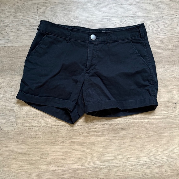 Khakis by Gap - Skinny Boyfriend Short - Picture 1 of 4